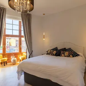 https://cozy-renovated-dowtown-by-bilbaoguest.sansebastianhotels.net